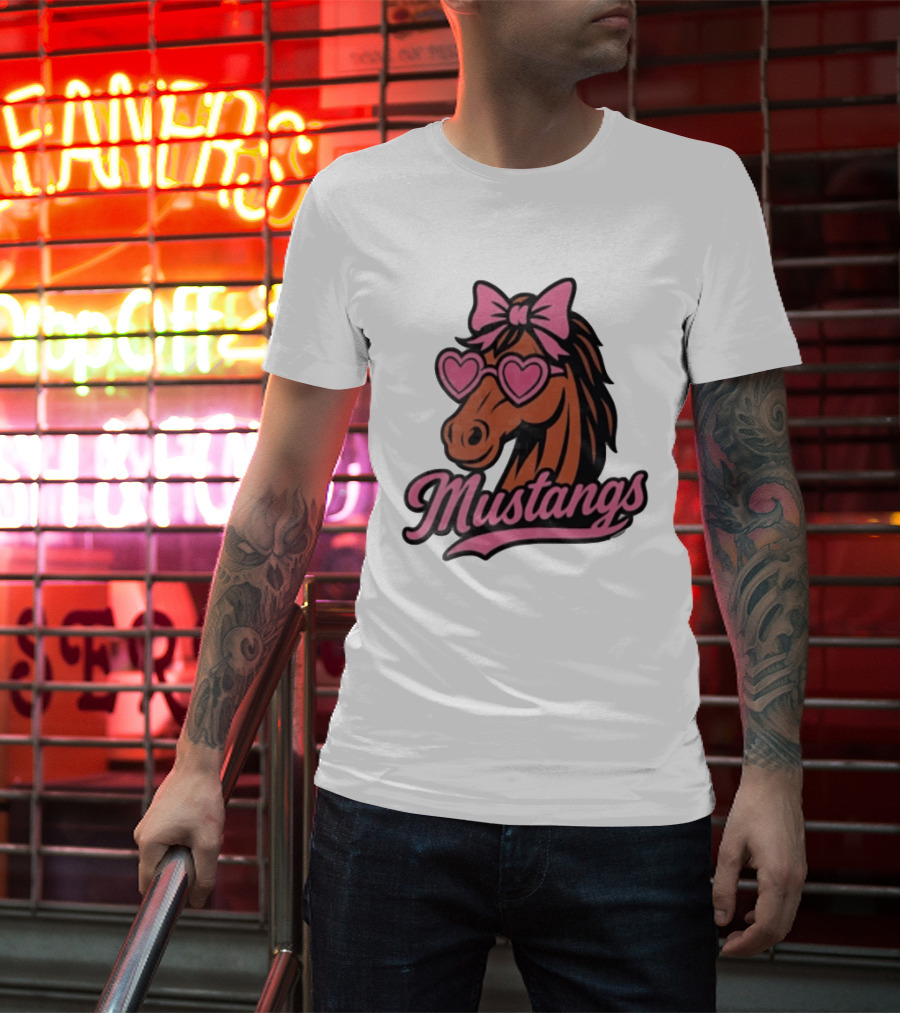 Mustangs Horse Pink Bow Heart Sunglasses T-Shirt