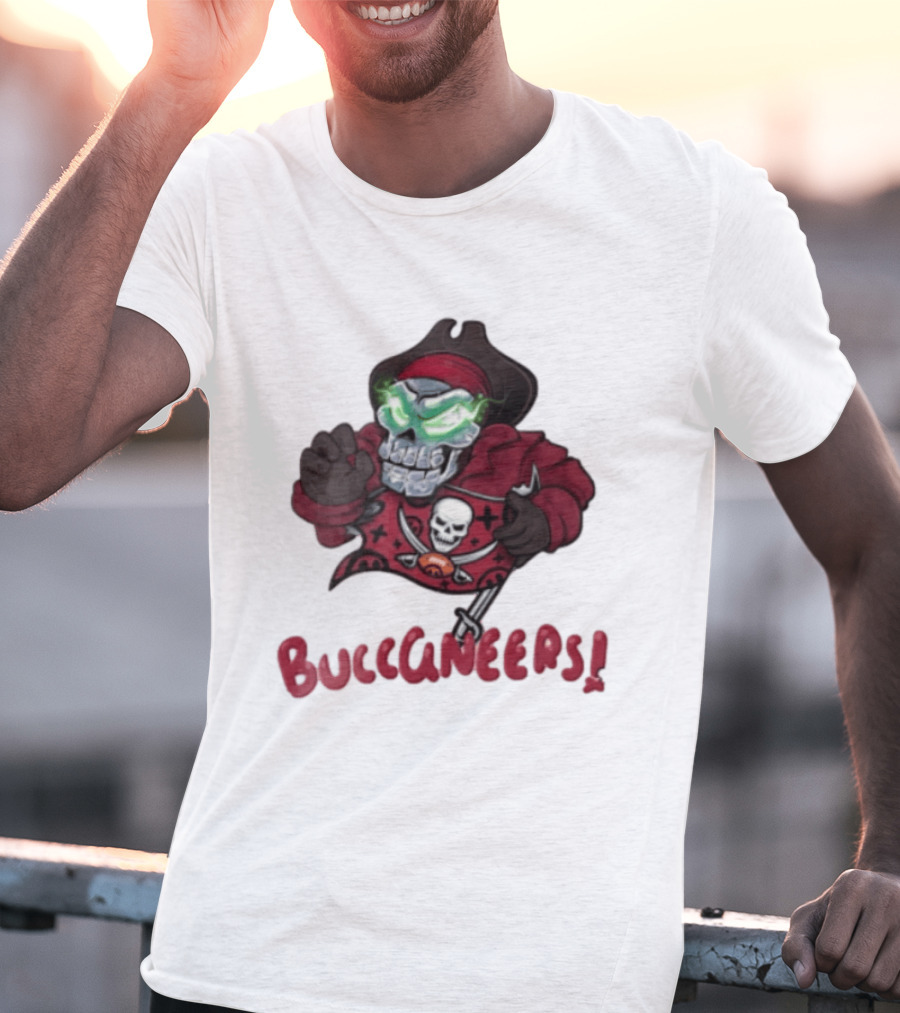 Tampa Bay Buccaneers Skull Pirate Green Eyes Buccaneers Flag T-Shirt