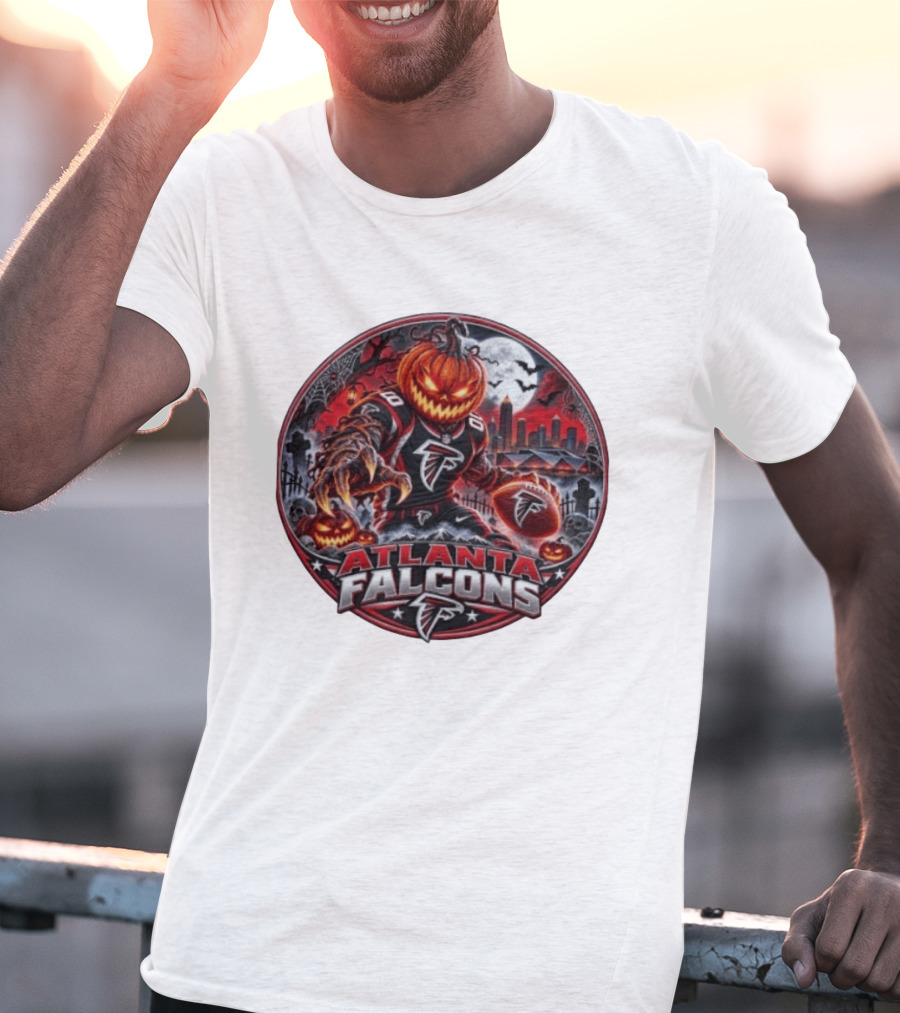 Atlanta Falcons Halloween Jack O' Lantern Football Player With City Skyline And Bats T-Shirt