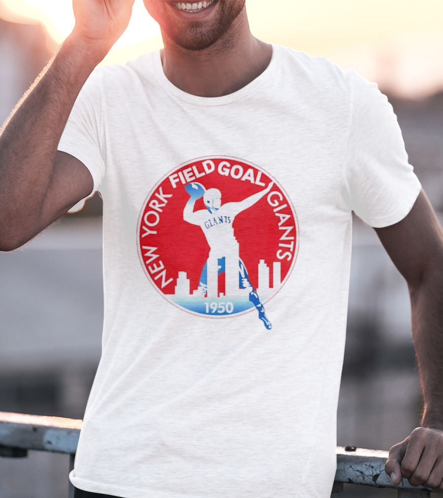 New York Field Goal Giants 1950 Football Red Skyline T-Shirt