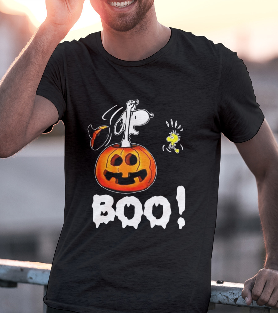 Snoopy Pumpkin Costume Woodstock Halloween BOO Peanuts T-Shirt