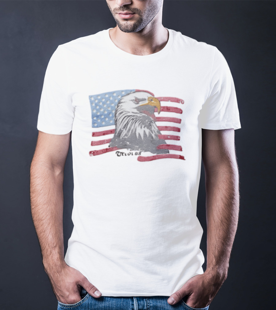 Vecovas Bald Eagle Head Over American Flag T-Shirt