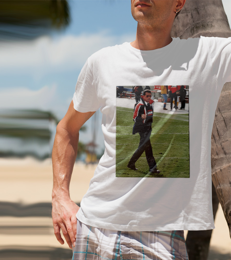 Mike Ditka Chicago Bears Coach Iconic Sideline Moment T-Shirt