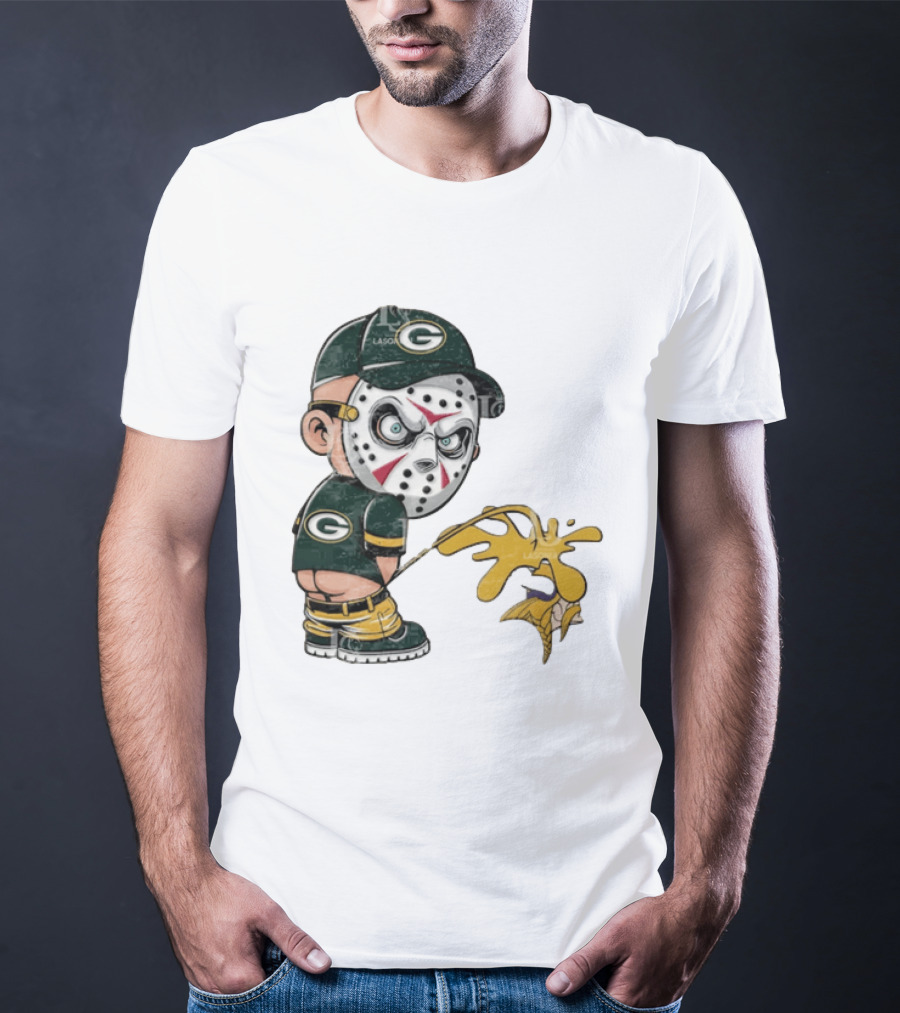 Green Bay Packers Jason Voorhees Piss On Minnesota Vikings Rivalry Humor T-Shirt
