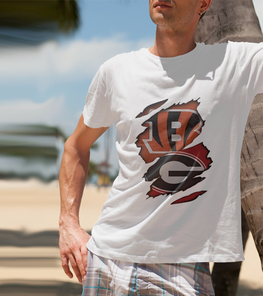 Cincinnati Bengals Georgia Bulldogs NCAA Torn Logos T-Shirt