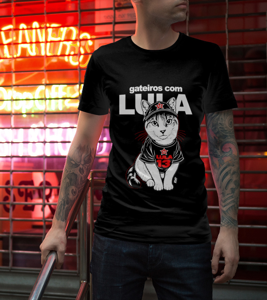 Gateiros Com Lula Cat 13 Brazil T-Shirt