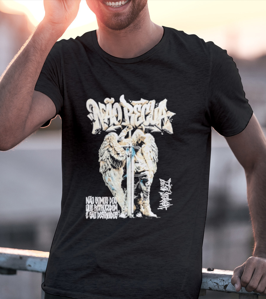NÃO RECUA Angel Warrior Sword Faith Graffiti T-Shirt