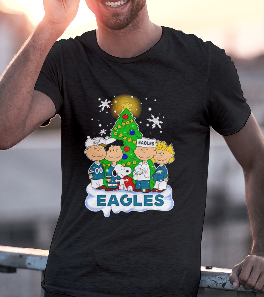 Peanuts Characters Christmas Tree Philadelphia Eagles T-Shirt