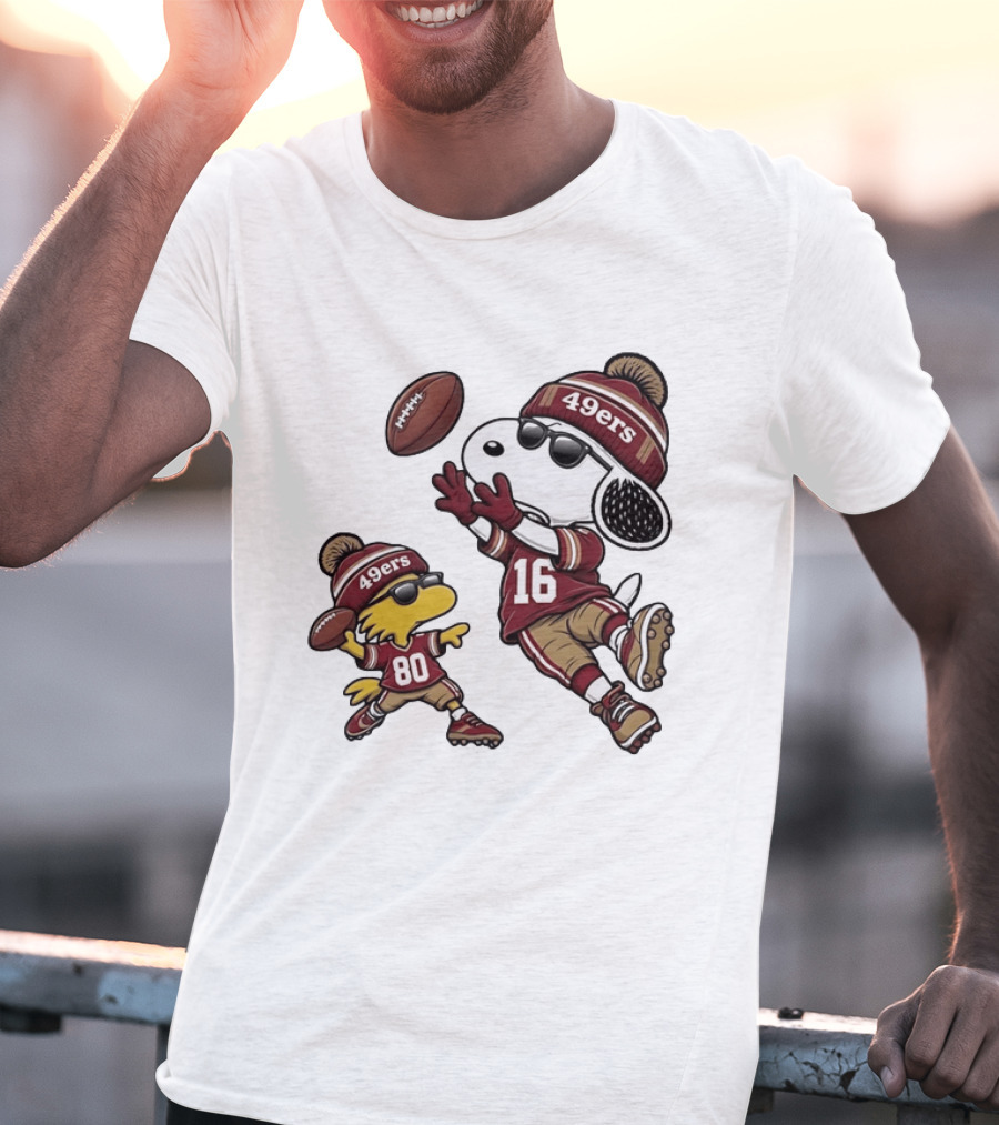 San Francisco 49ers Snoopy Woodstock Football Players Number 16 80 T-Shirt