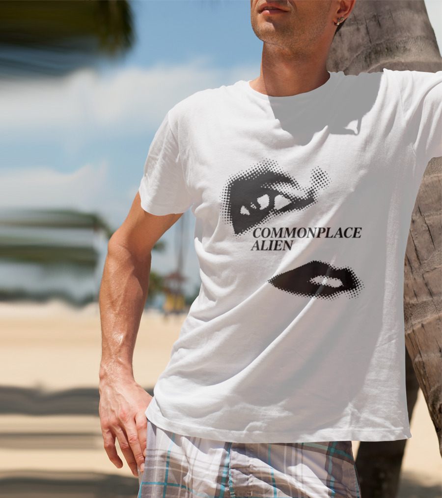 Commonplace Alien Halftone Lips Minimalist T-Shirt