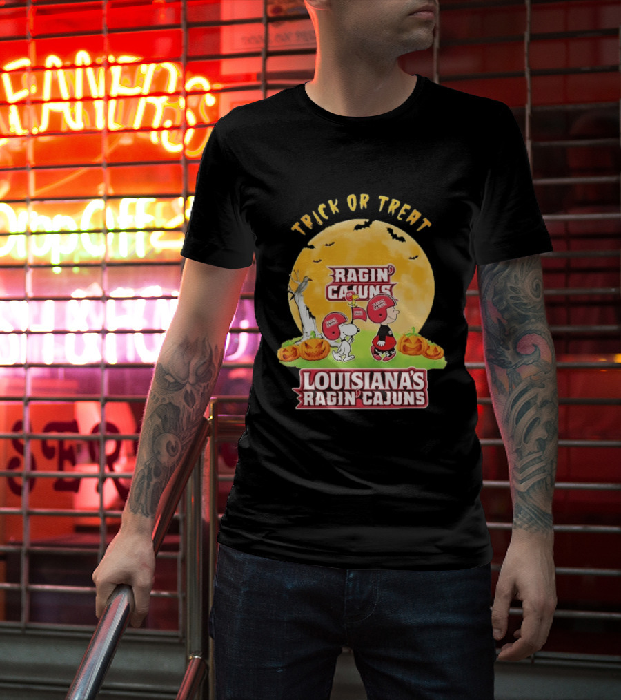 Louisiana Ragin Cajuns X Charlie Brown And Snoopy Trick Or Treat Halloween T-Shirt