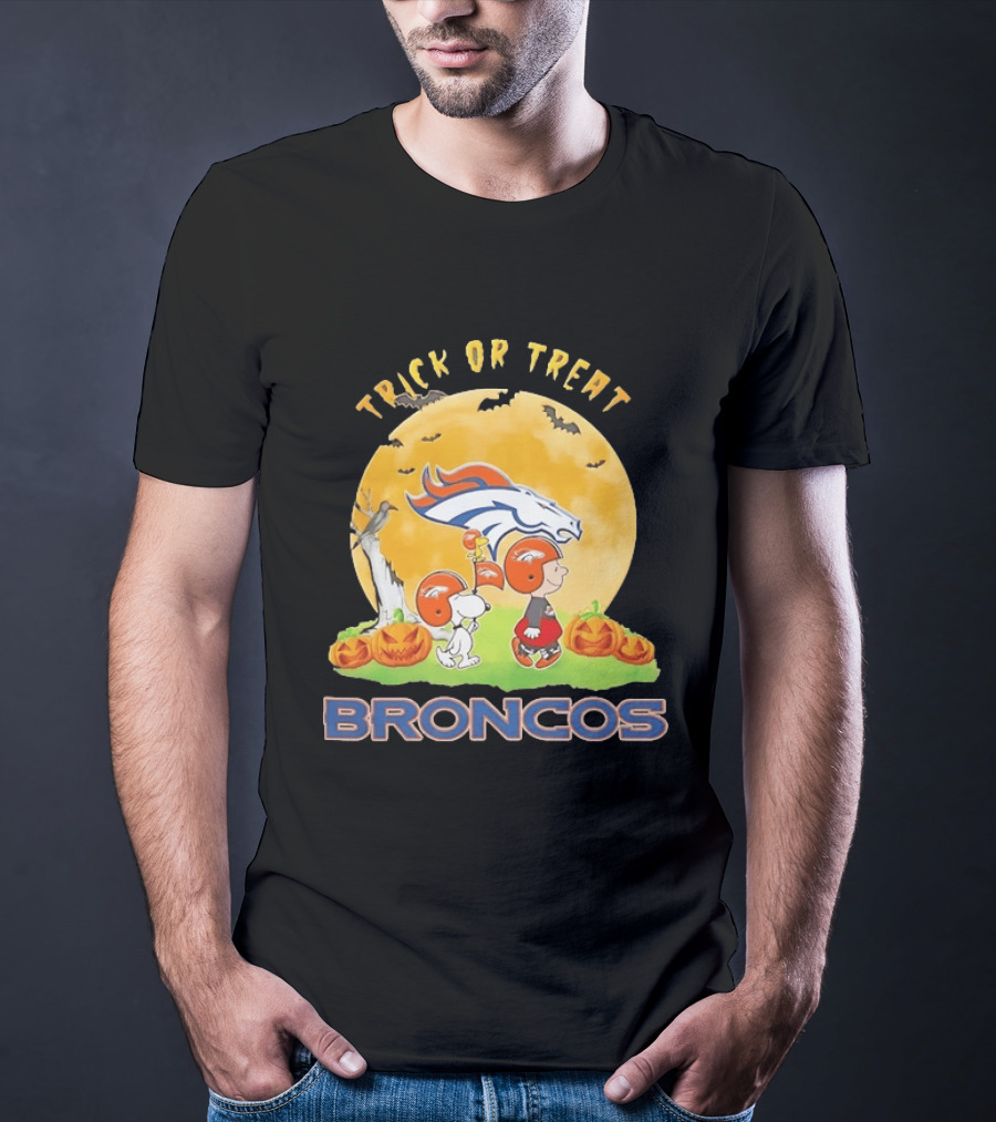 Trick Or Treat Charlie Brown Snoopy Woodstock Denver Broncos Halloween Moon T-Shirt