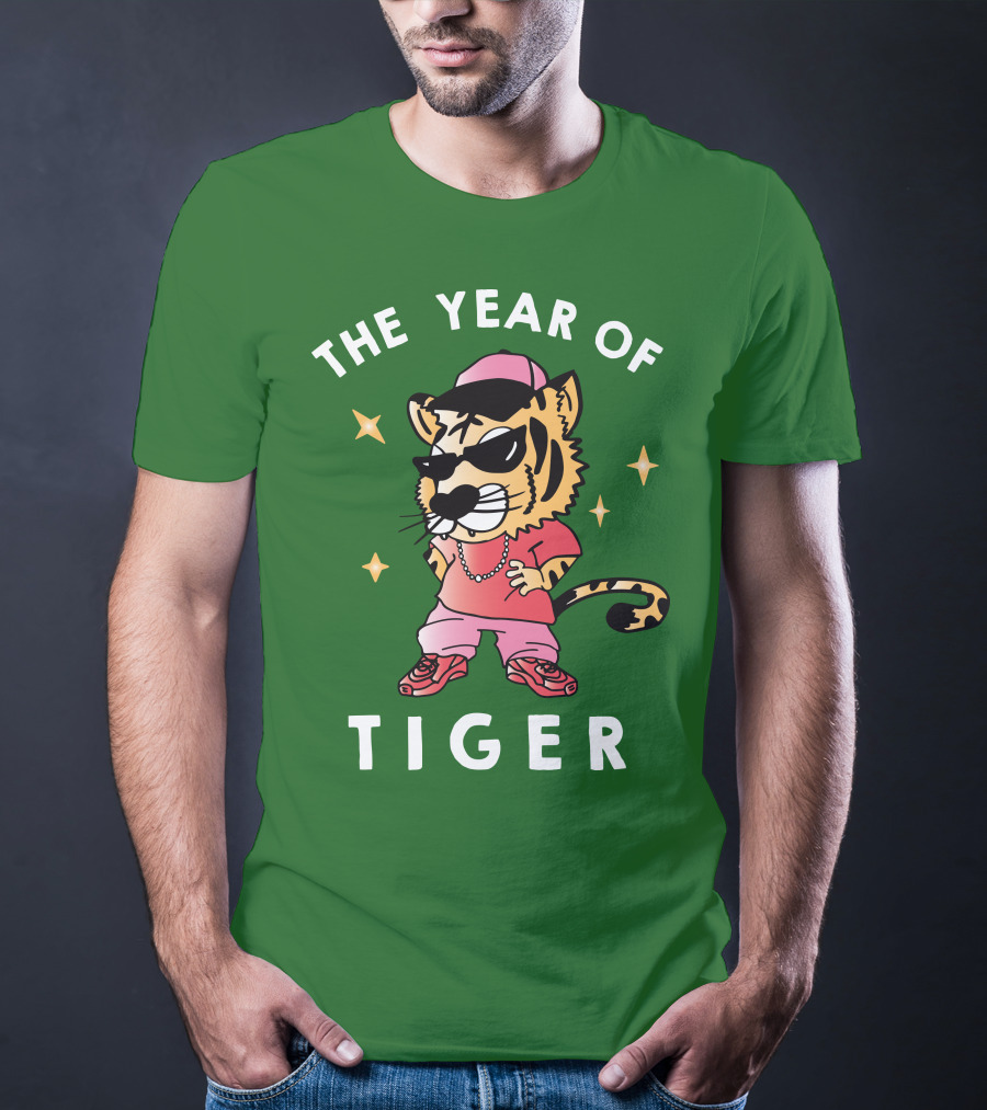 THE YEAR OF TIGER Hip Hop Style Cartoon Tiger Wearing Sunglasses And Chain T-Shirt