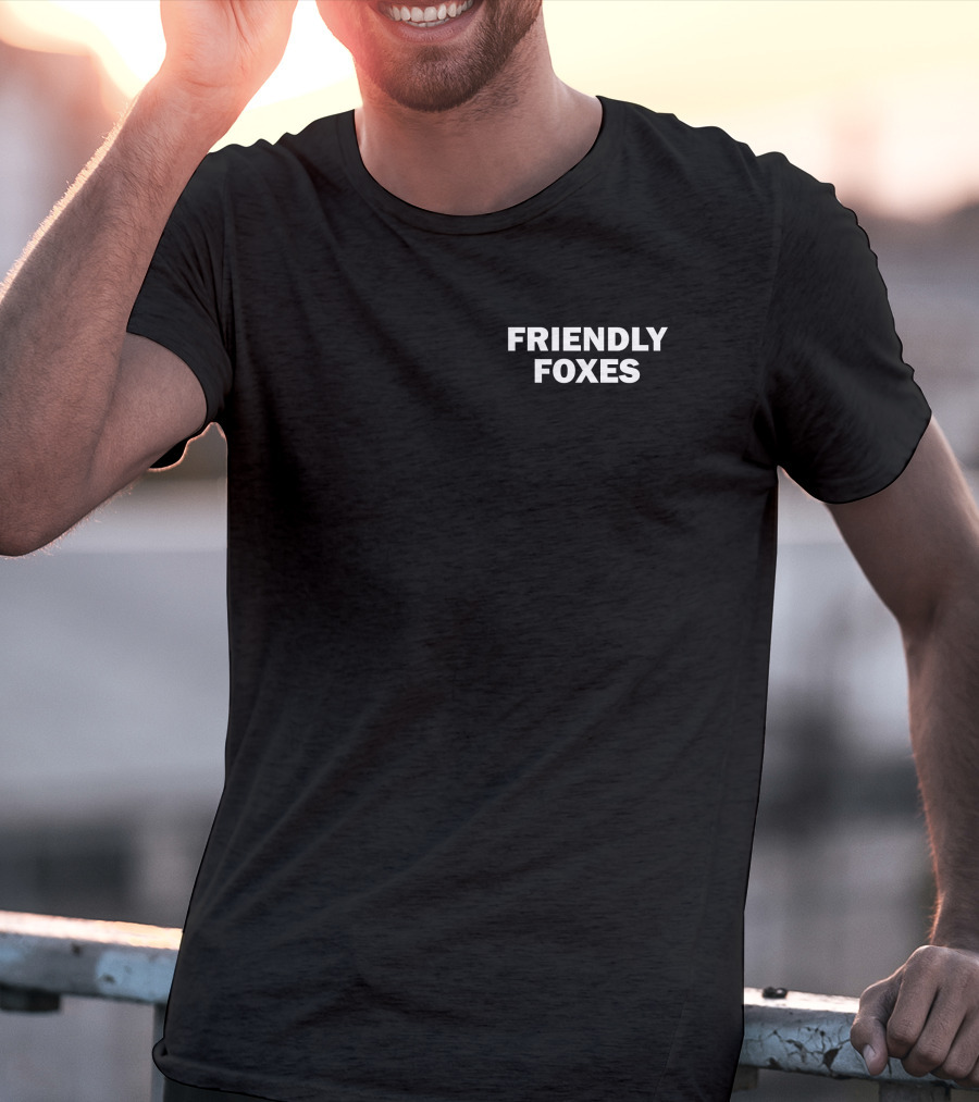 FRIENDLY FOXES Jackal Cakes T-Shirt