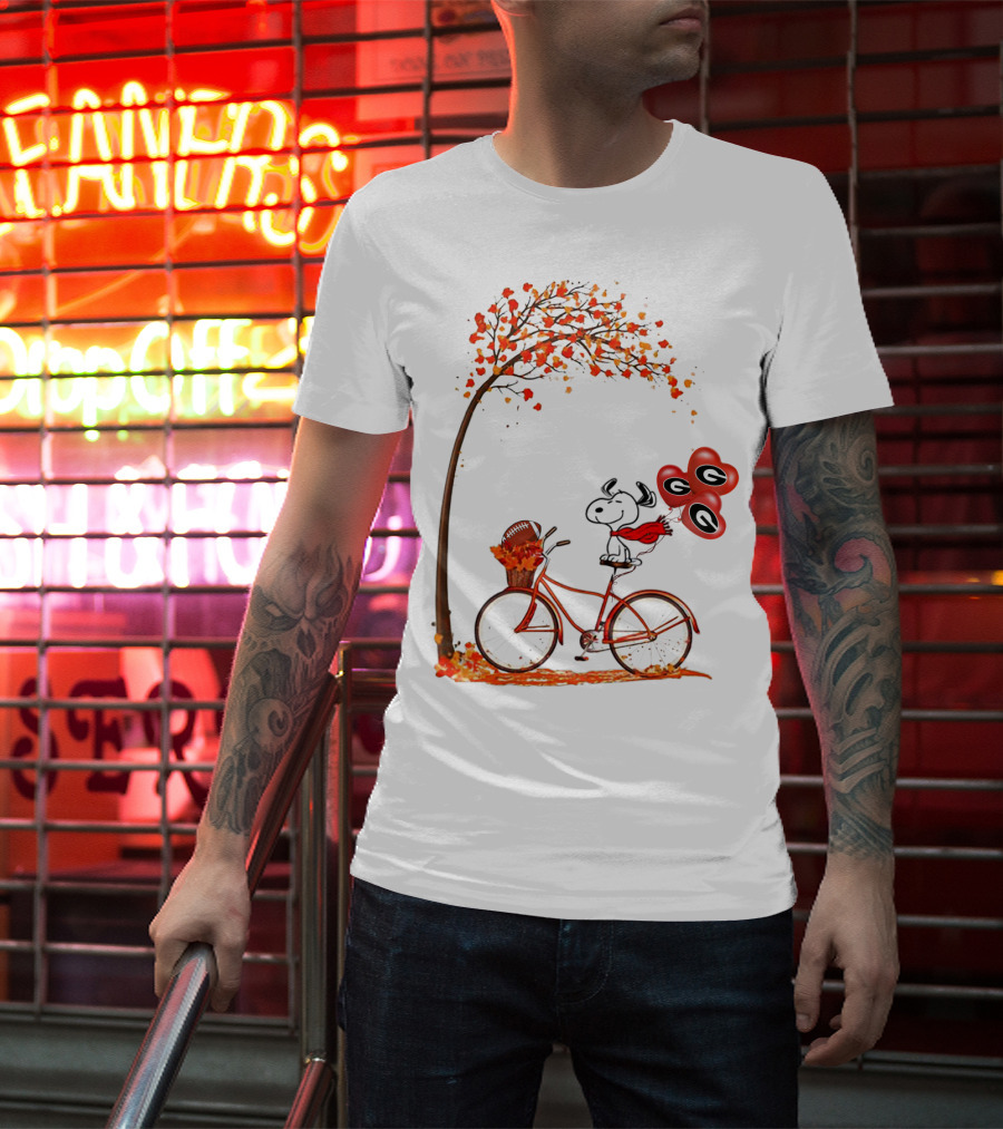 Snoopy Georgia Football Fall Bicycle Balloons T-Shirt