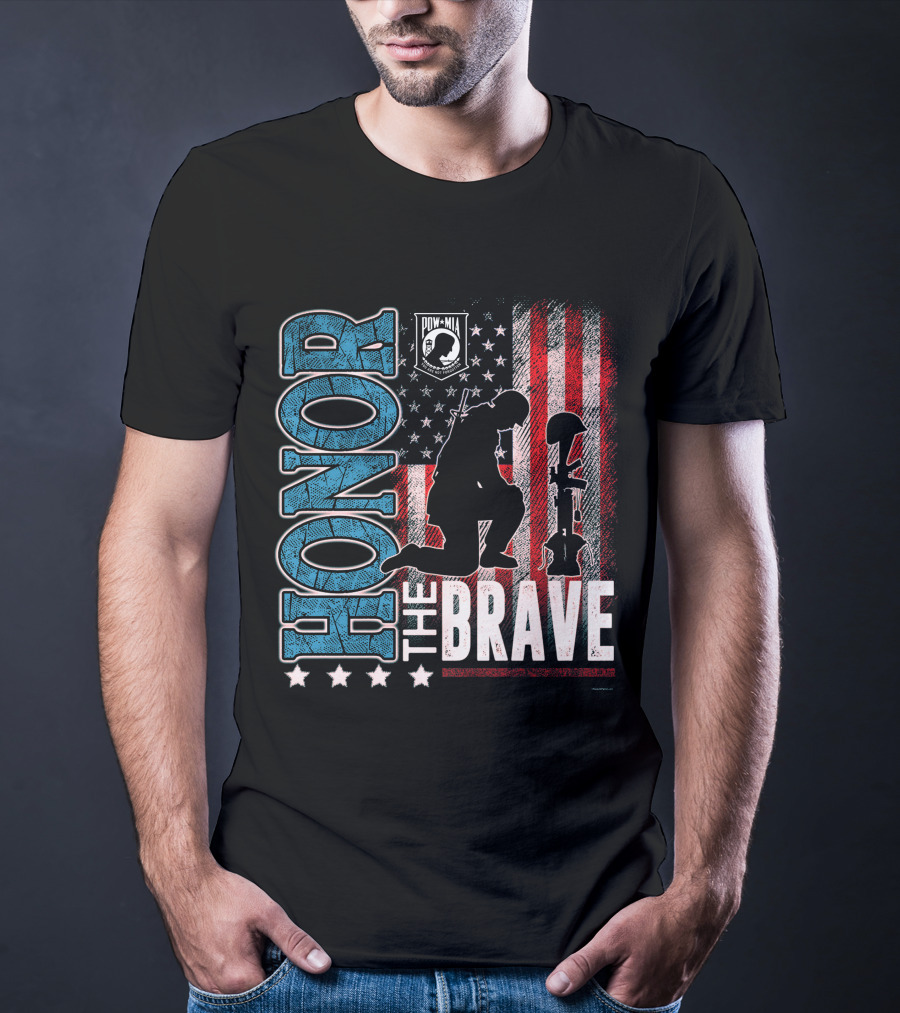 Honor The Brave POW-MIA American Flag Soldier Kneeling Memorial T-Shirt
