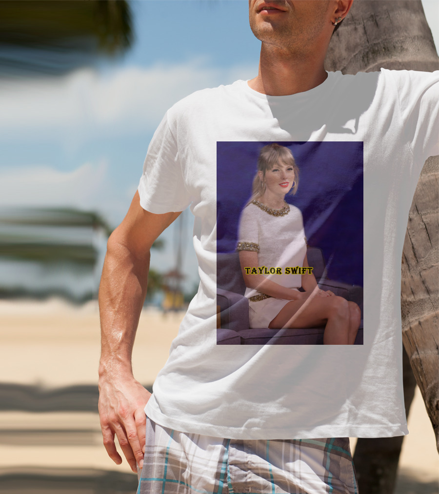 TAYLOR SWIFT Fans Theory About Actress In 10-Minute 'All Too Well' T-Shirt
