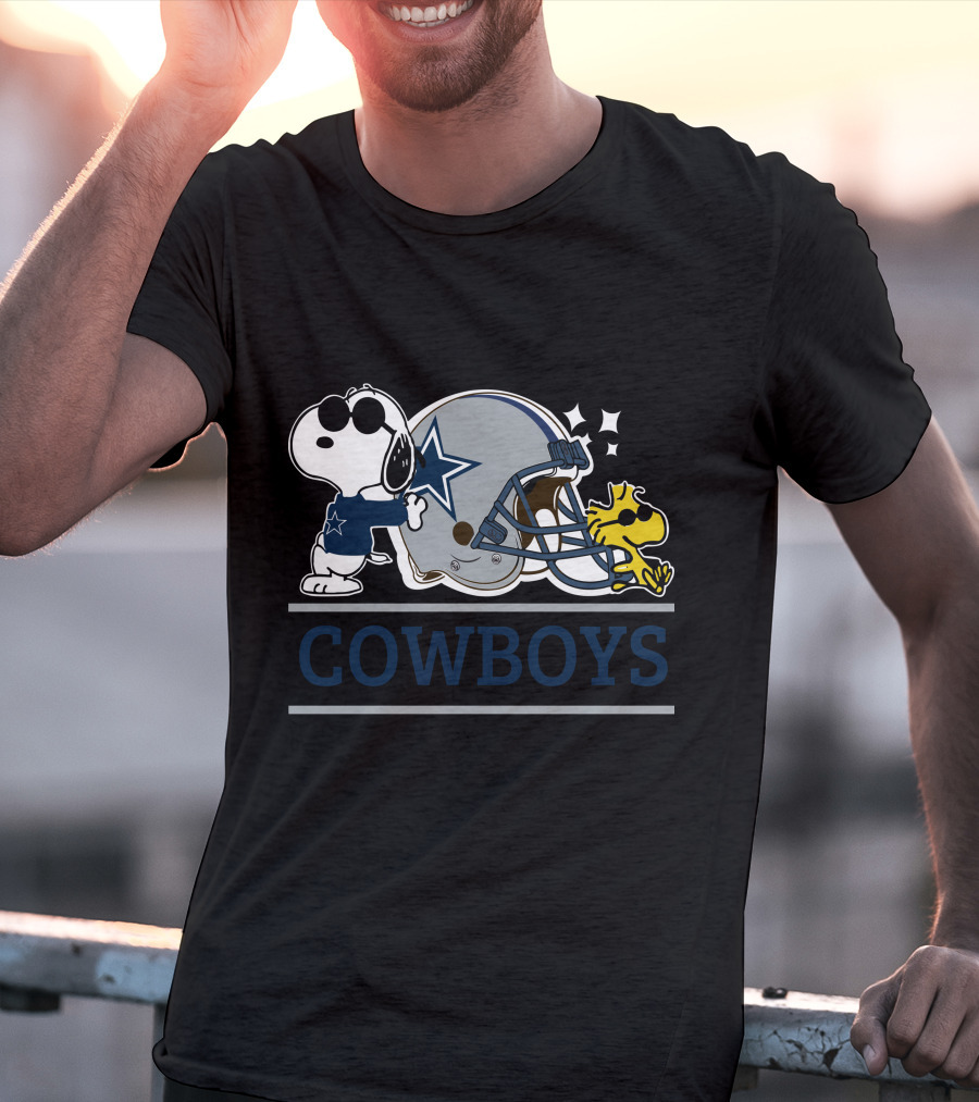 Snoopy Joe Cool Woodstock Dallas Cowboys Helmet Mashup T-Shirt
