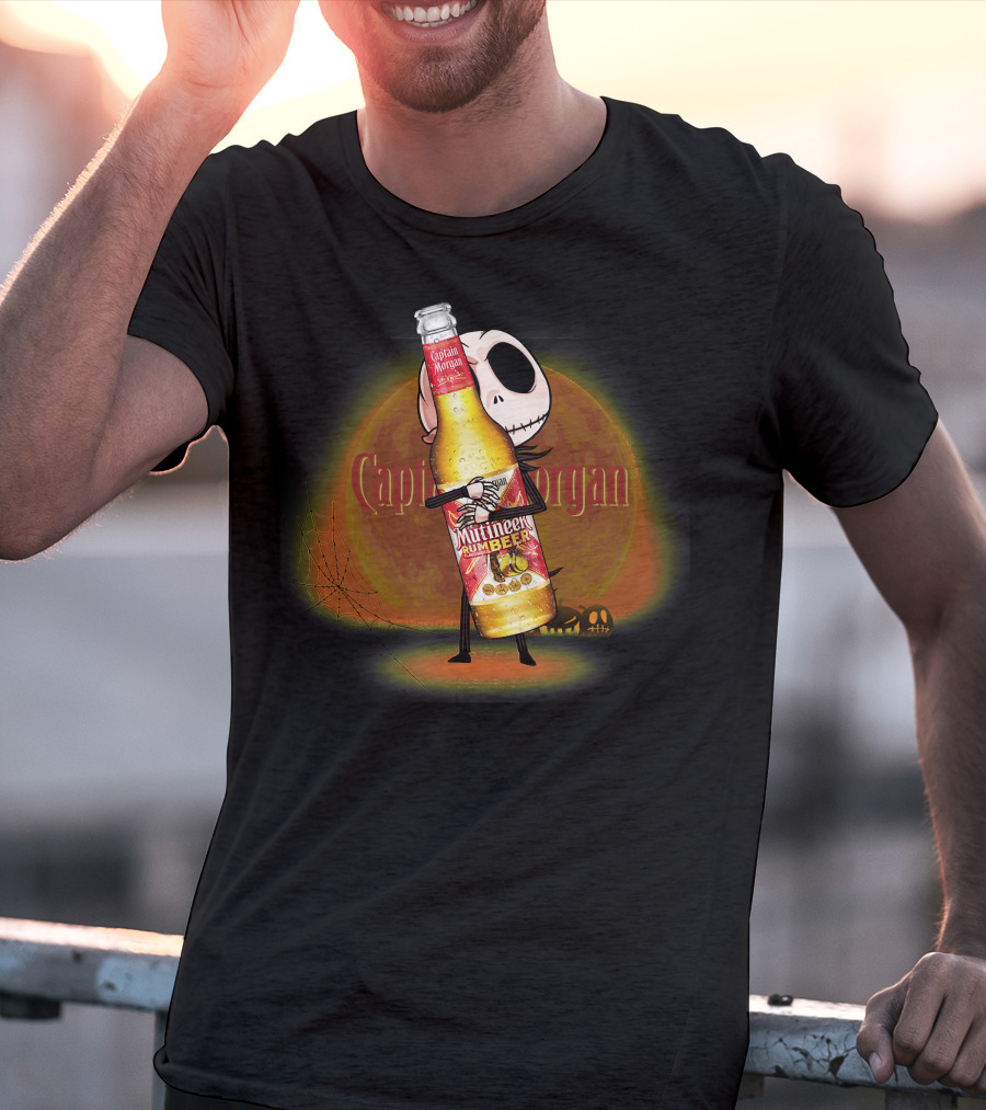 Jack Captain Morgan Mutineer Rum Halloween Moon T-Shirt
