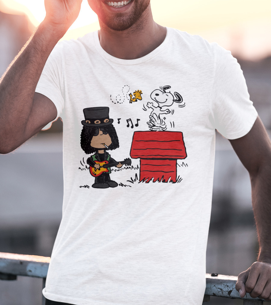 Slash Style Guitarist With Snoopy And Woodstock Playing Music T-Shirt