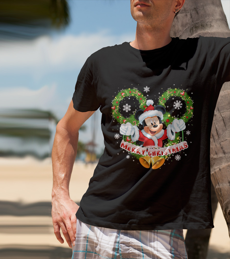 Mickey Mouse Merry Christmas Wreaths And Snowflakes T-Shirt