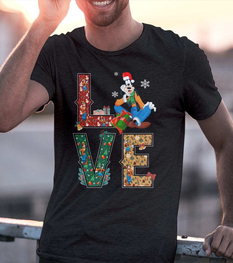 Goofy Love Christmas Festive Celebration T-Shirt