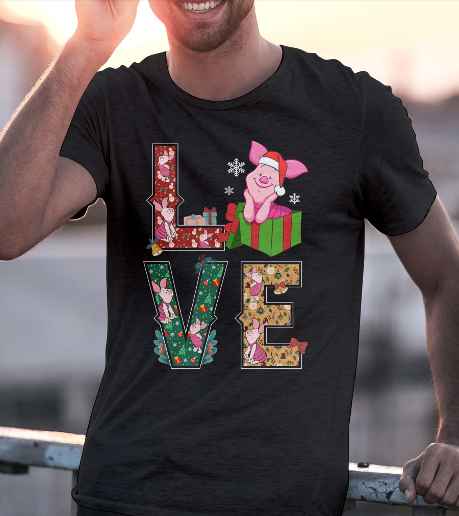 Piglet Christmas Love Santa Hat Gift Box Snowflakes T-Shirt