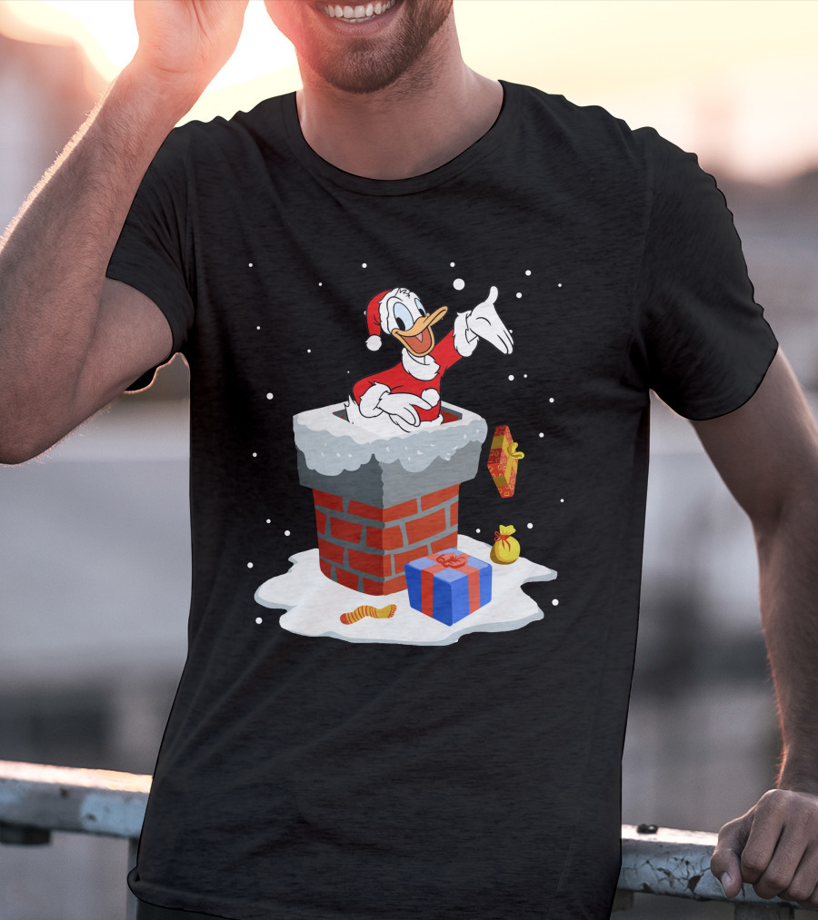 Donald Duck Santa Claus Coming Out Of Chimney With Christmas Gifts T-Shirt