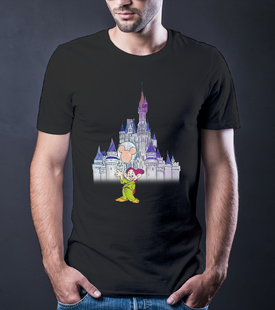 Dopey At Disney Castle With Mickey Balloon T-Shirt