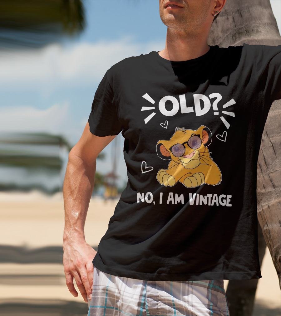 Simba Old No I Am Vintage T-Shirt