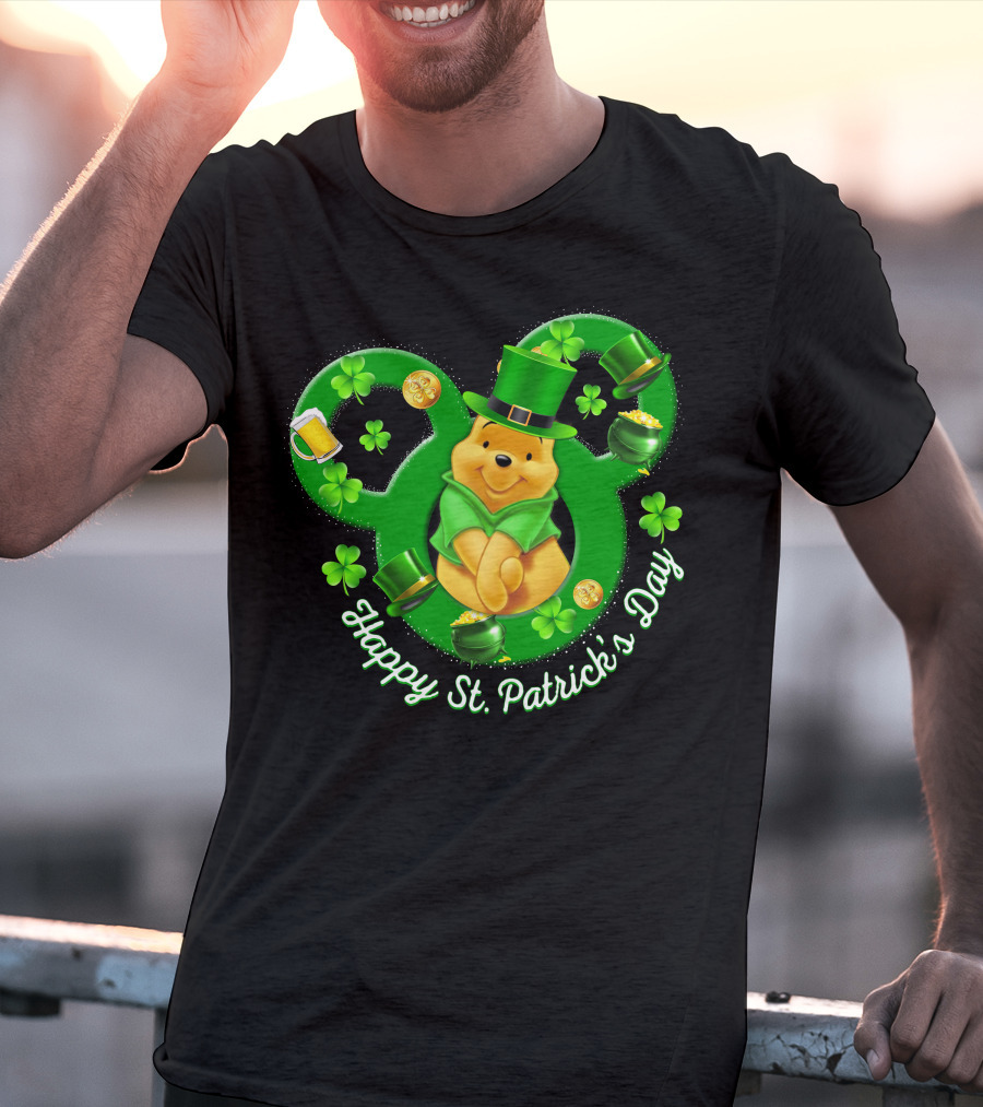 Happy St. Patrick's Day Pooh Bear With Leprechaun Hat And Shamrocks T-Shirt