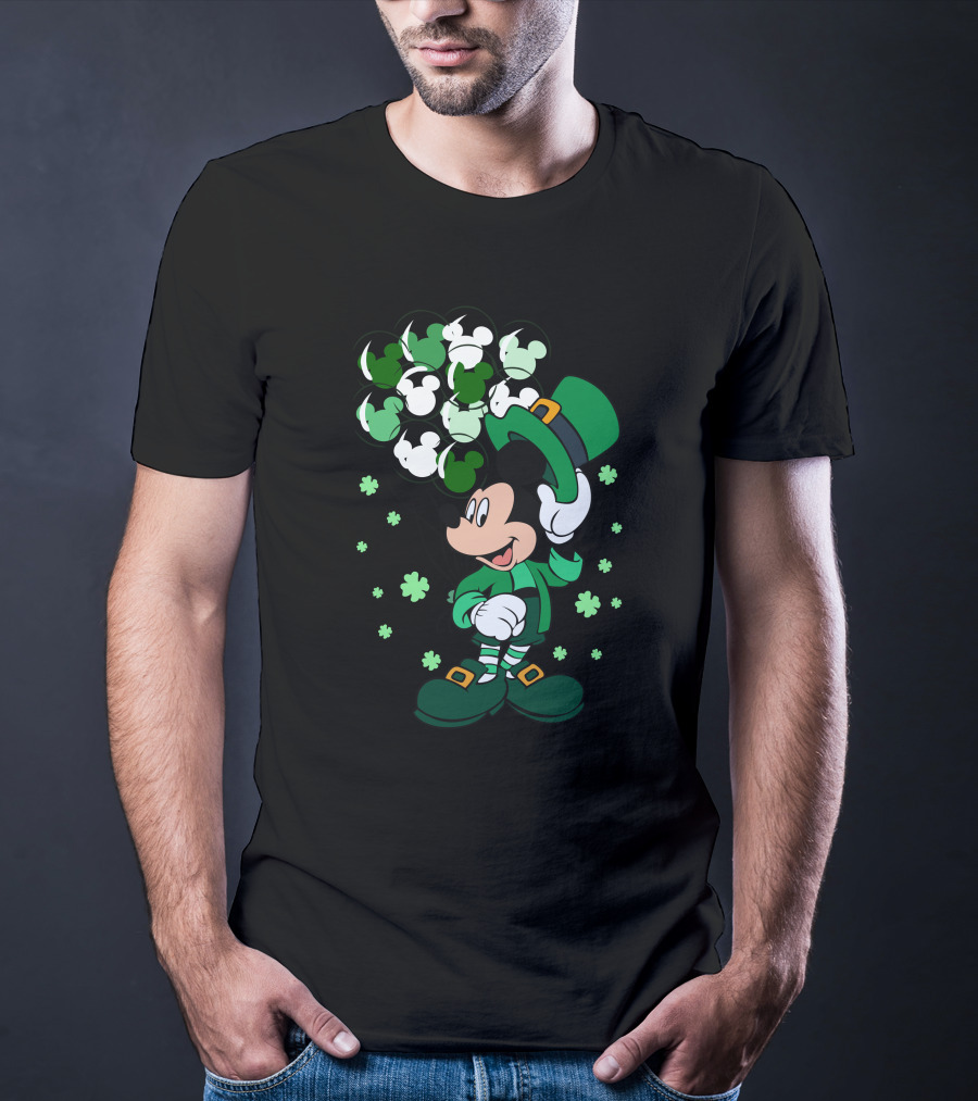 Mickey Mouse St Patrick's Day Celebration With Leprechaun Outfit And Shamrock Balloons T-Shirt