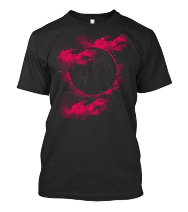 Trou Noir Classique Espace Nuages Rouges T-Shirt