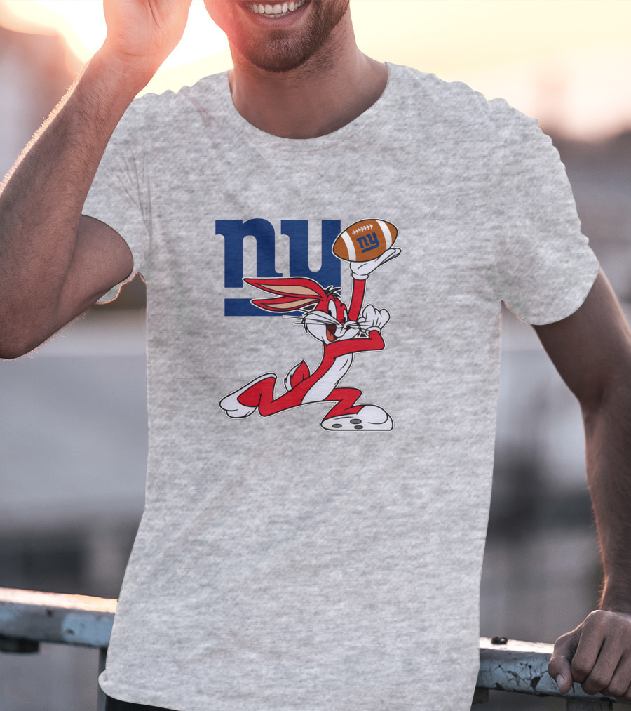 New York Giants Bugs Bunny Football T-Shirt