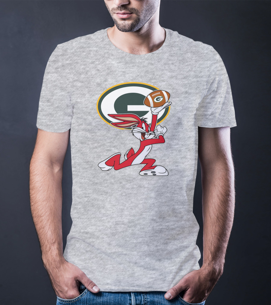 Green Bay Packers Bugs Bunny Holding Football T-Shirt