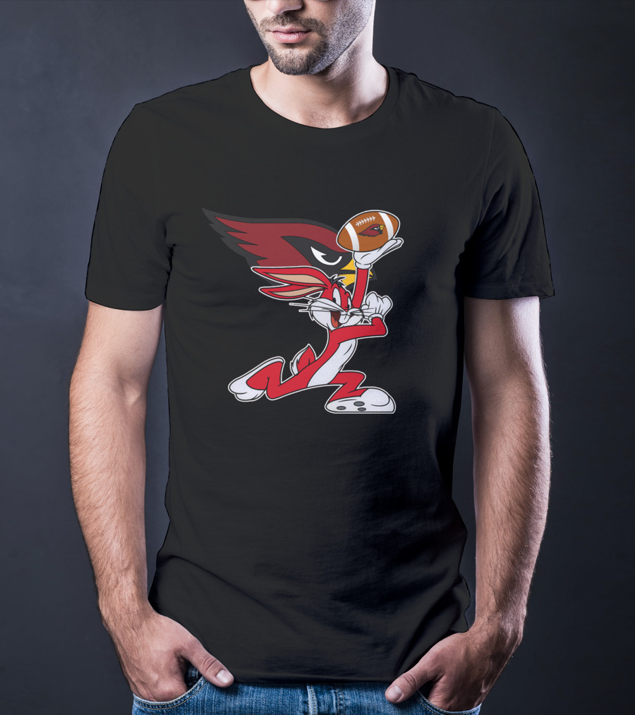 Arizona Cardinals Bugs Bunny Holding Football T-Shirt