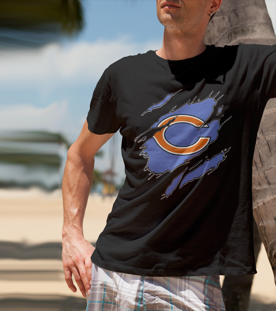 Chicago Bears Iconic C Logo In Claw Marks T-Shirt