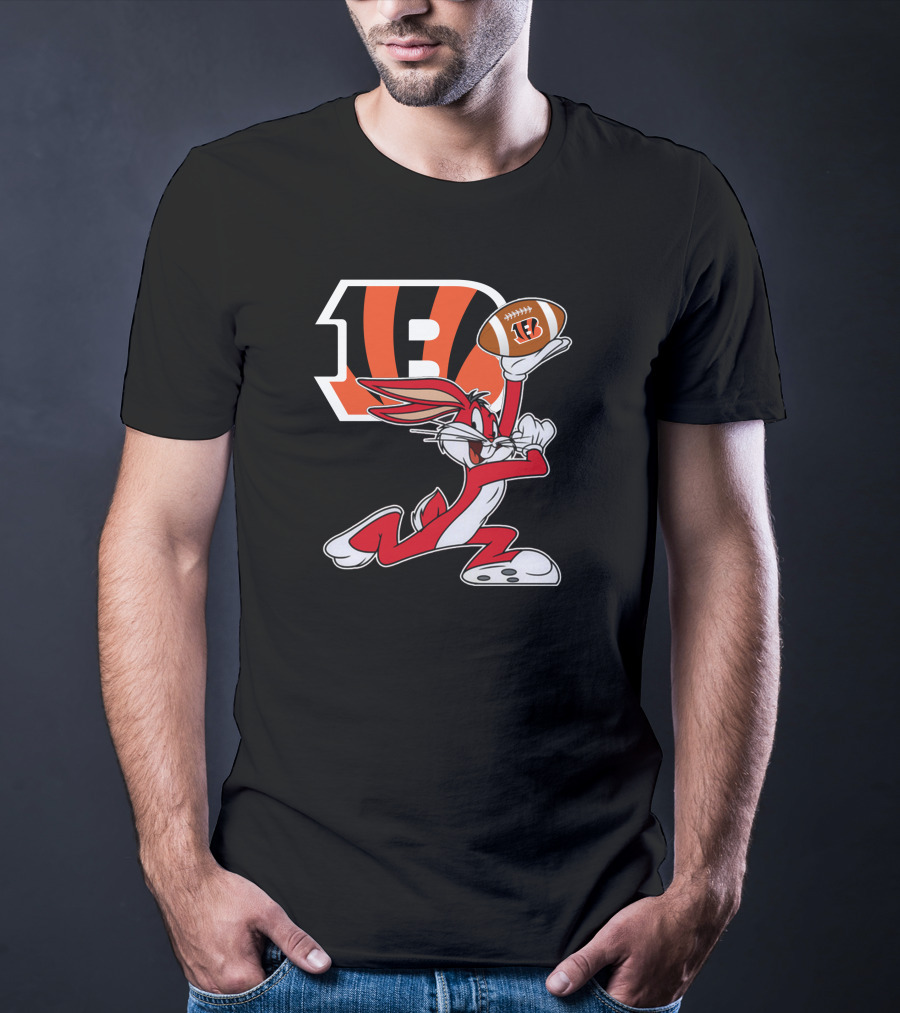 Cincinnati Bengals Bugs Bunny Football Fan T-Shirt