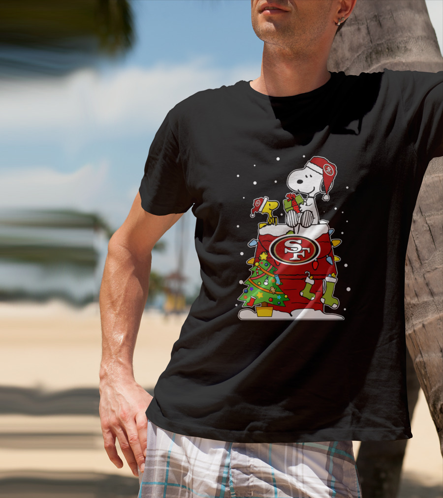 San Francisco 49ers Snoopy And Woodstock Christmas Celebration T-Shirt