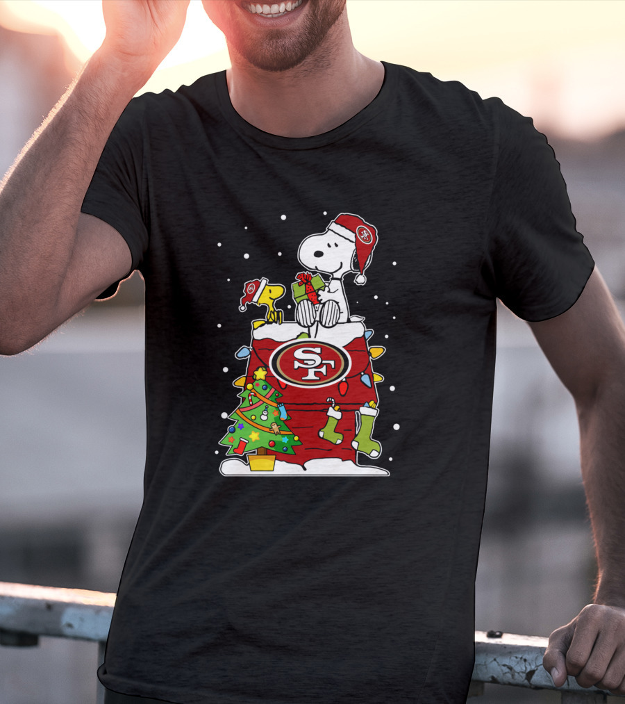 San Francisco 49ers Snoopy And Woodstock Christmas Celebration T-Shirt