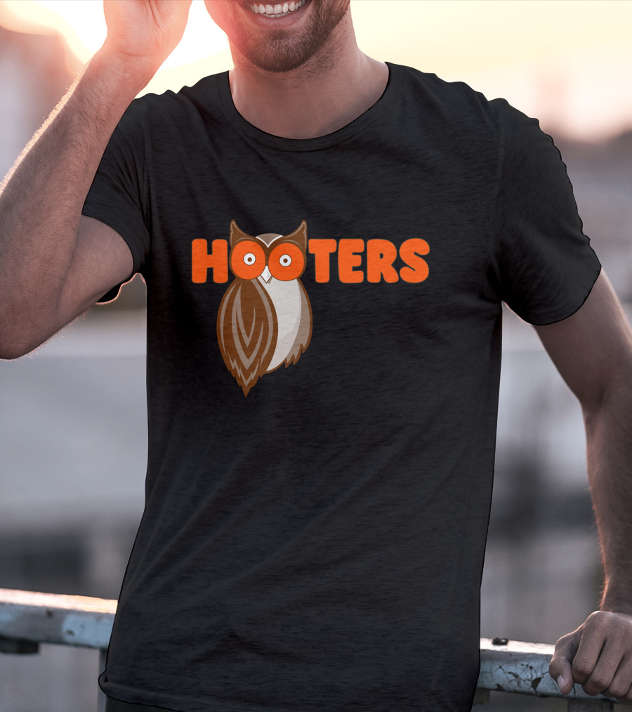 Hooters Owl Iconic T-Shirt