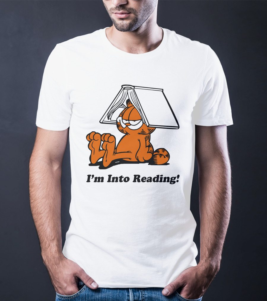 Shan Horan Draws Garfield I'm Into Reading Book Hat T-Shirt