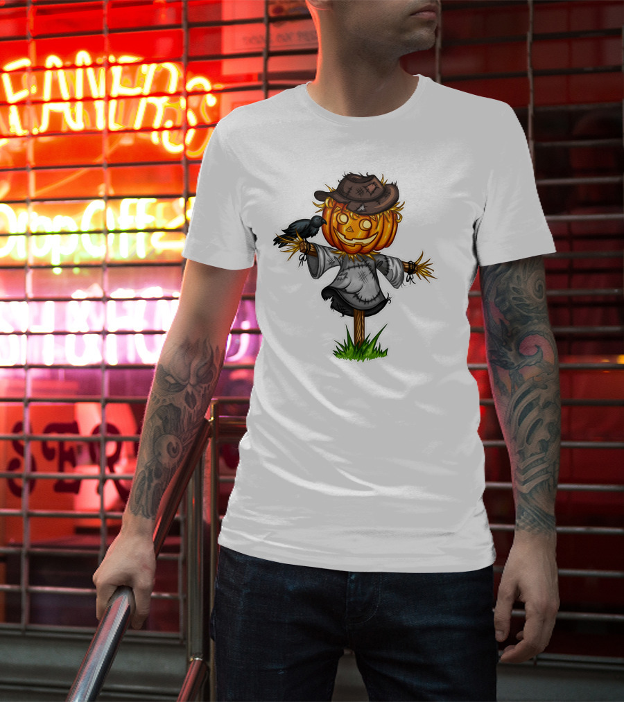 Scarecrow Halloween Pumpkin Head With Crow And Tattered Hat T-Shirt