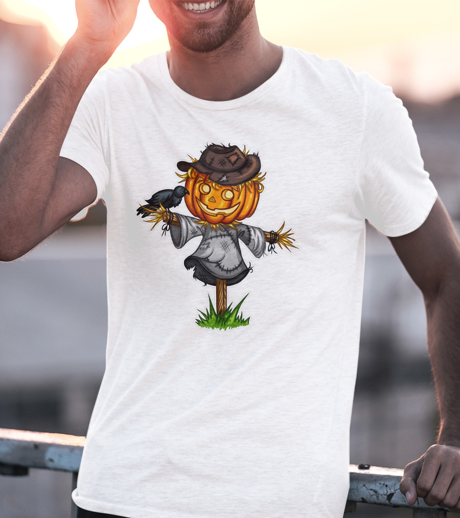 Scarecrow Halloween Pumpkin Head With Crow And Tattered Hat T-Shirt