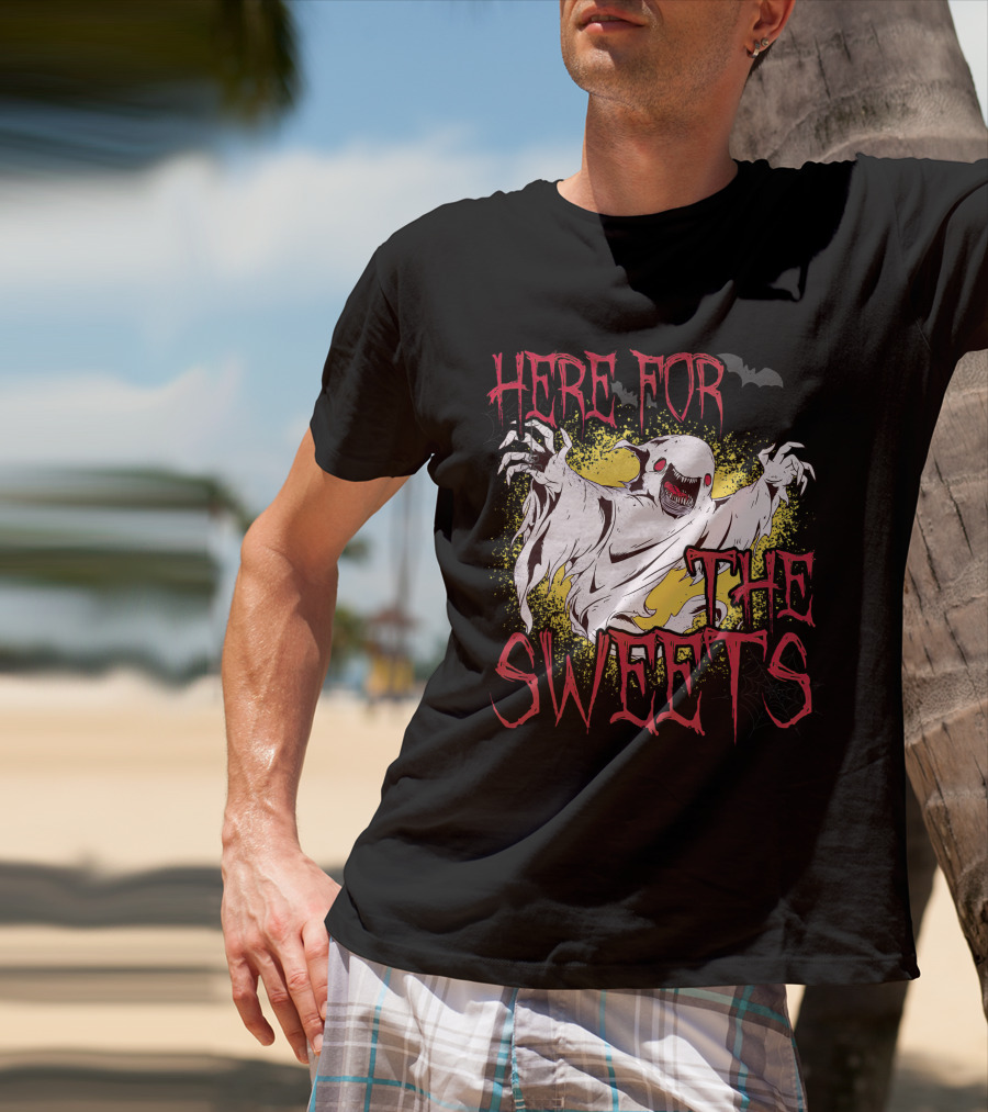 Here For The Sweets Ghost Costume With Ghosts For Halloween T-Shirt