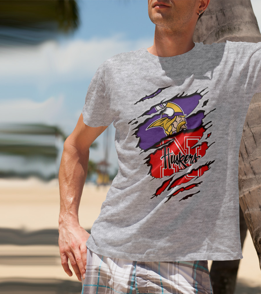 Vikings Huskers Ripped Logo Blend T-Shirt