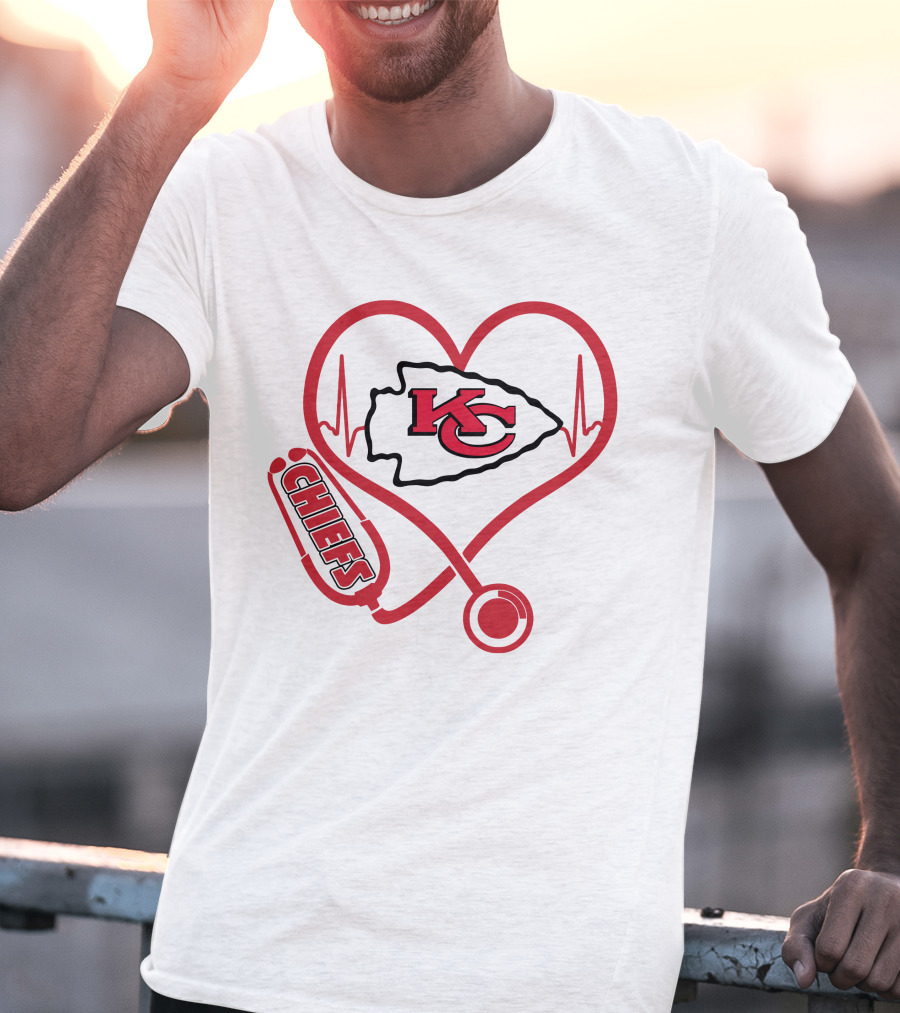 Nurse Love Kansas City Chiefs Heart Stethoscope T-Shirt