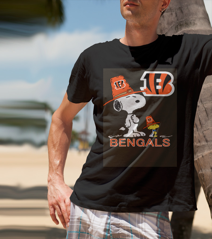 Bengals Snoopy And Woodstock In Team Hats T-Shirt