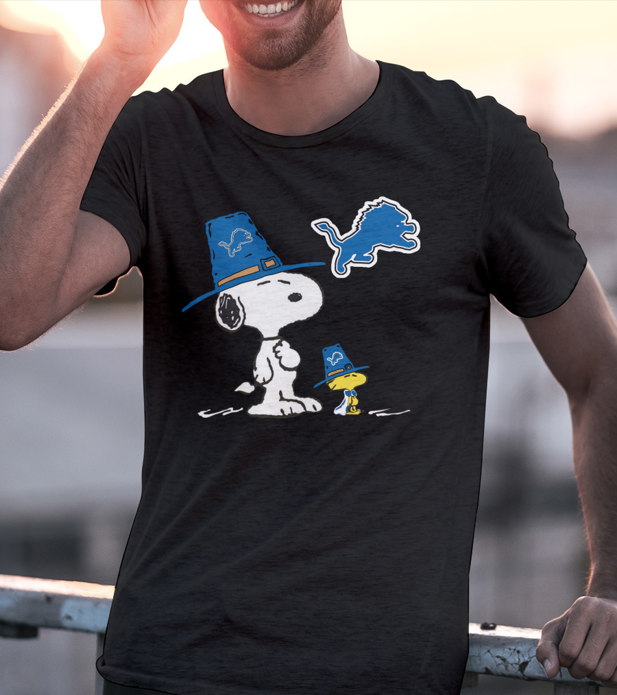 Snoopy Woodstock Detroit Lions Thanksgiving Pilgrim Hats T-Shirt