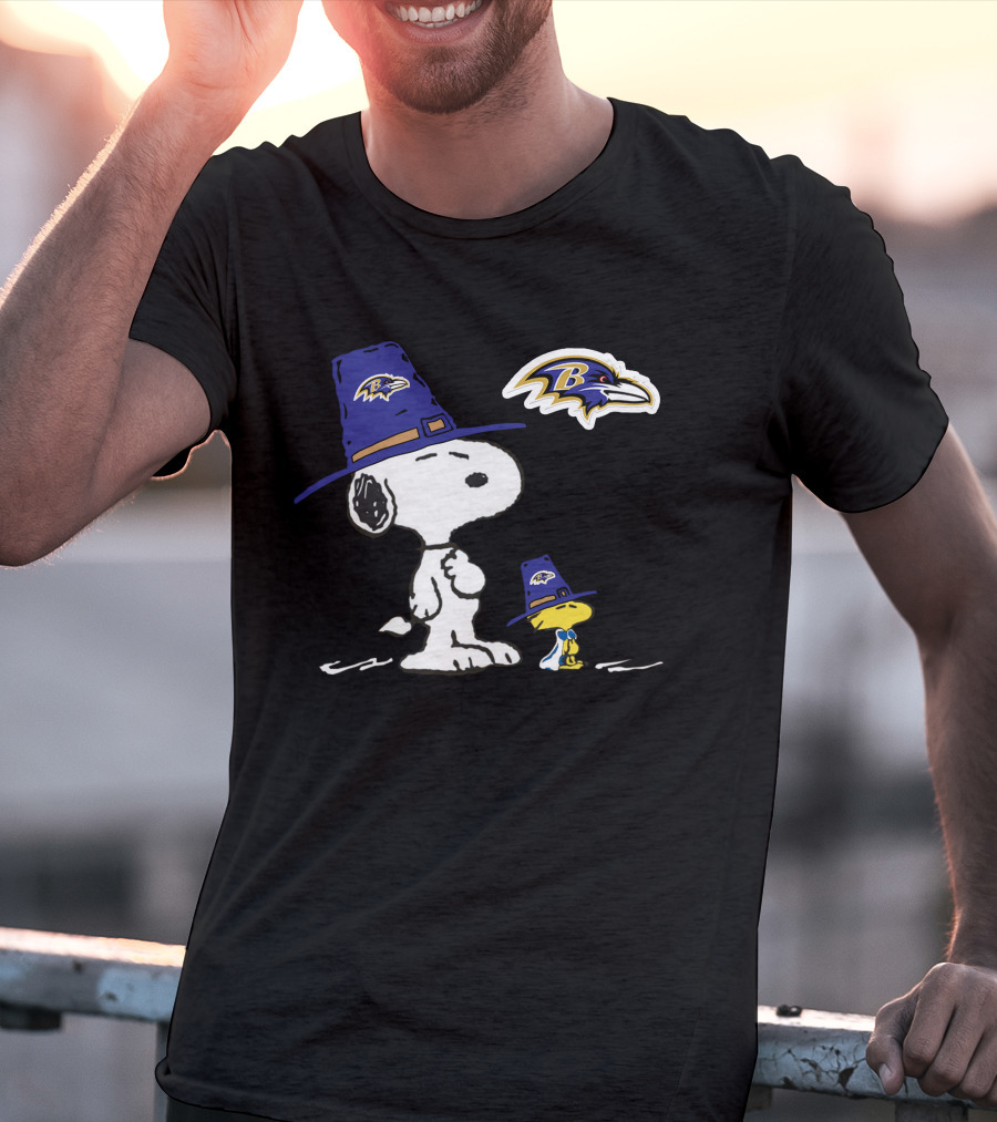 Ravens Snoopy And Woodstock Thanksgiving Pilgrim Hats Nfl Baltimore Ravens T-Shirt